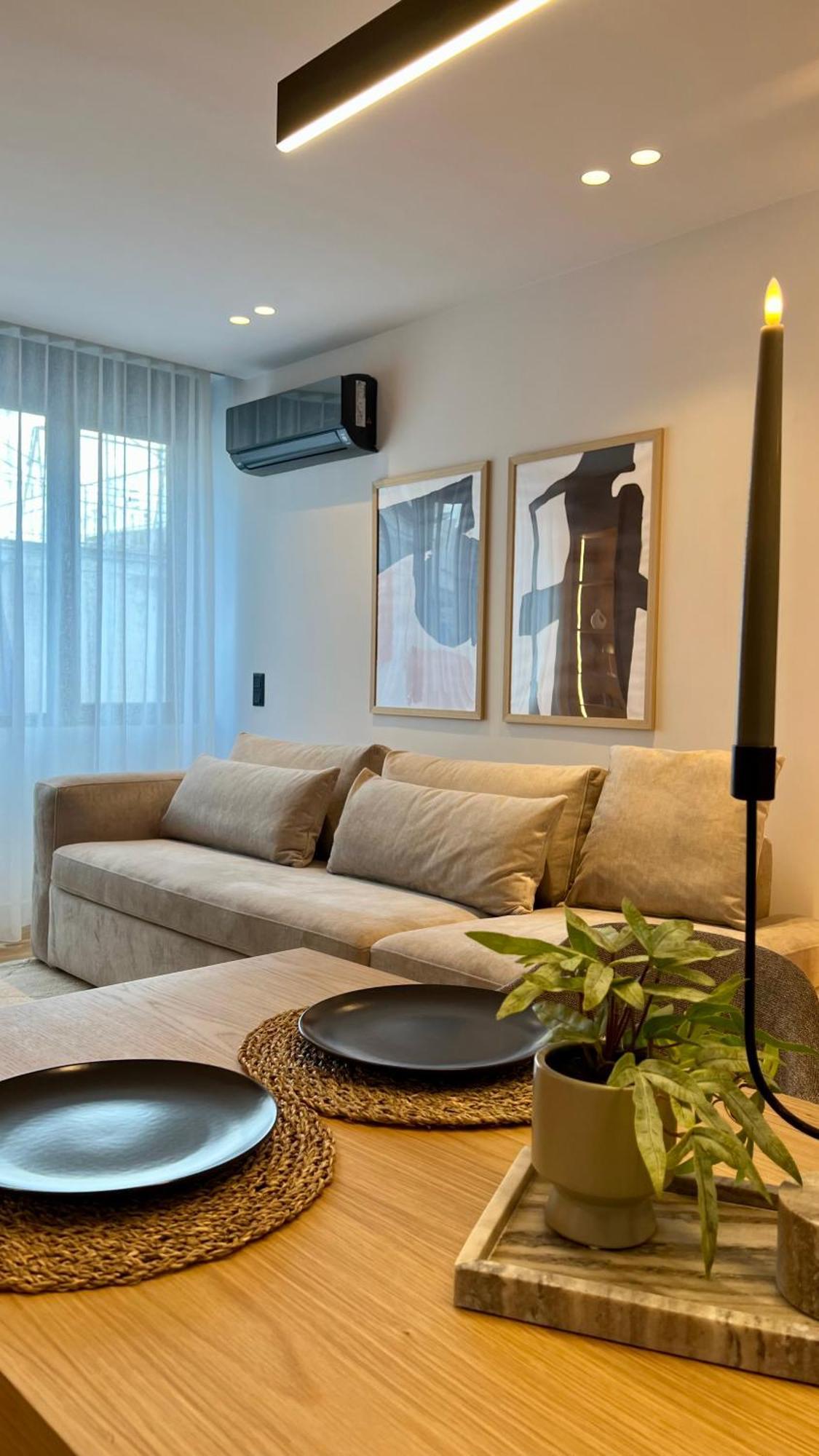 Apartment The First By 22 *