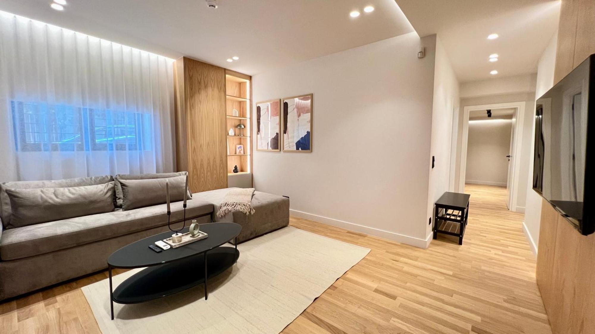 Apartment The First By 22 *